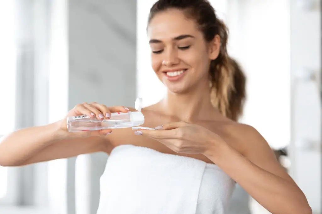 Micellar water manages to calm even the most irritated skin