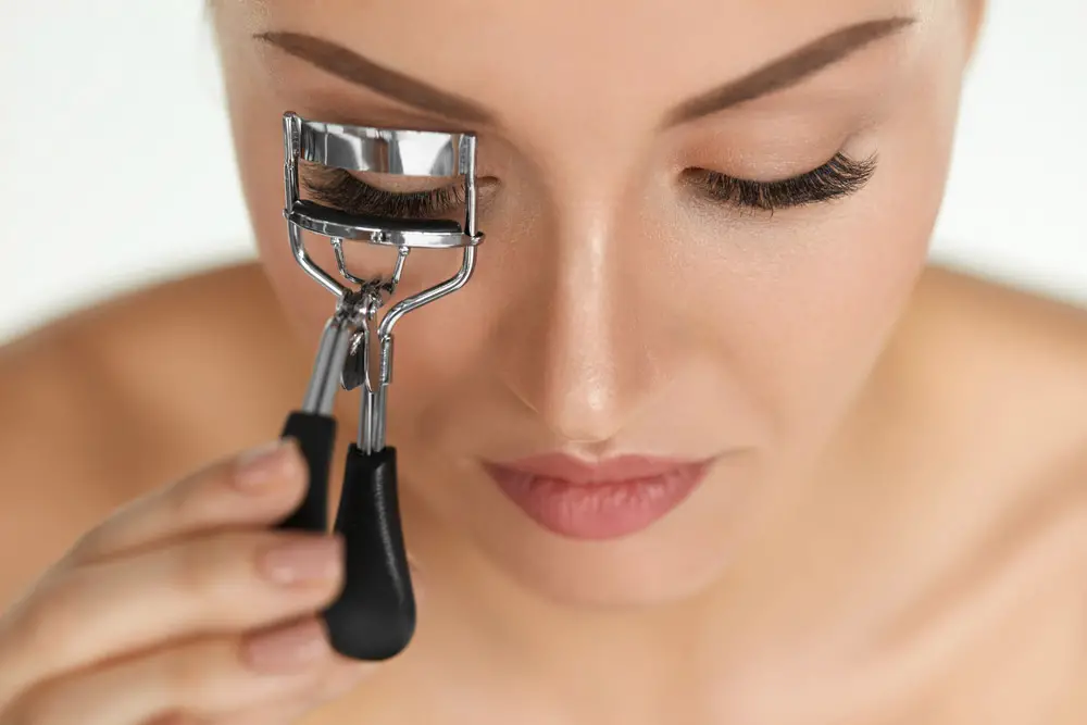 How to Curl your Eyelashes Extension